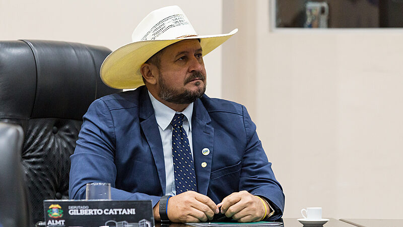 Deputado Cattani diz não ser obrigado a apoiar pré-candidatura de Roberto Dorner