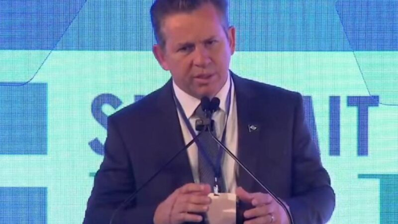 Em evento nos Estados Unidos, governador defende eficiência e que Brasil lidere setor da economia verde
