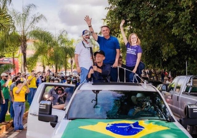 Pré-candidata é acionada pelo MP Eleitoral para retirar postagens nas redes sociais com Bolsonaro