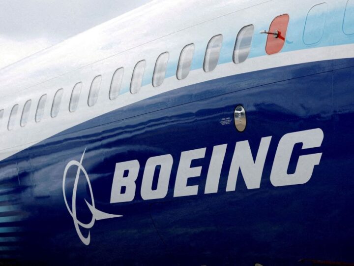 Boeing decepciona em lucro e receita no 4º trimestre