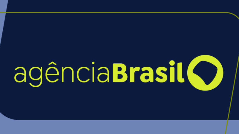 Guilherme Queiroz marca e Brusque derrota Amazonas na Série B