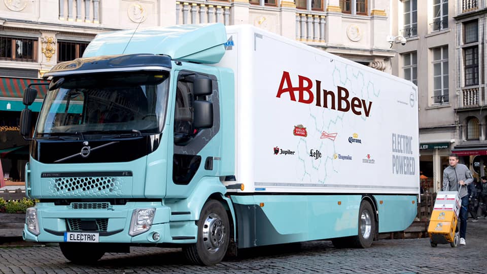 AB InBev amplia lucro e receita no 2º trimestre