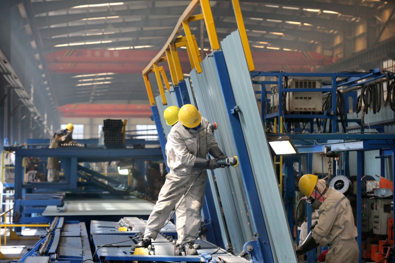 Crescimento da atividade industrial na China desacelera em janeiro