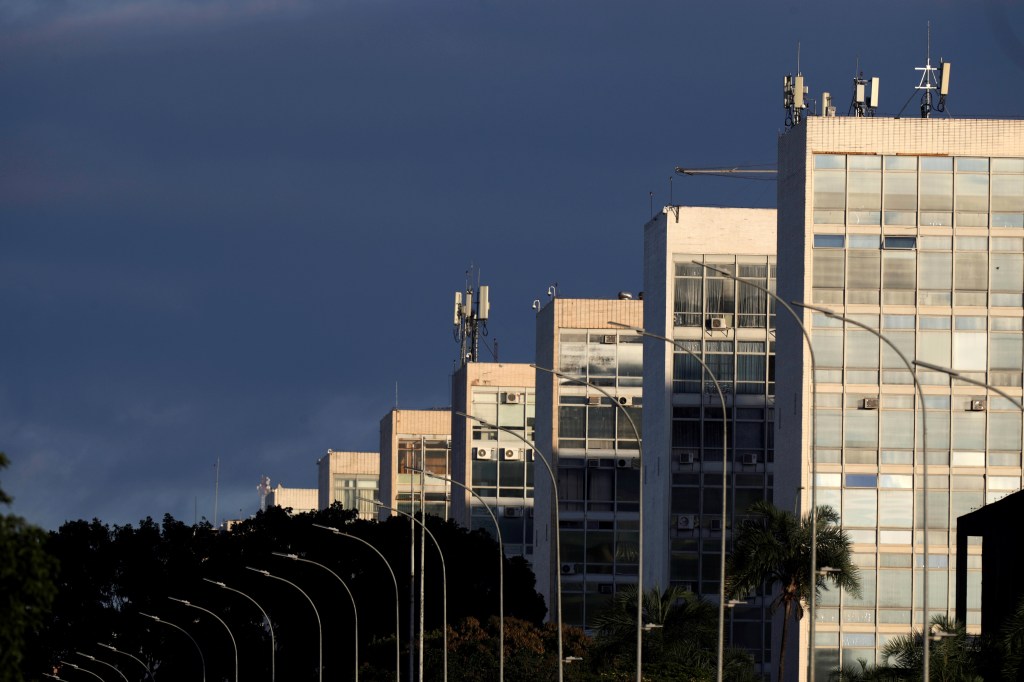 Governo prepara mecanismo para antever desequilíbrios fiscais futuros