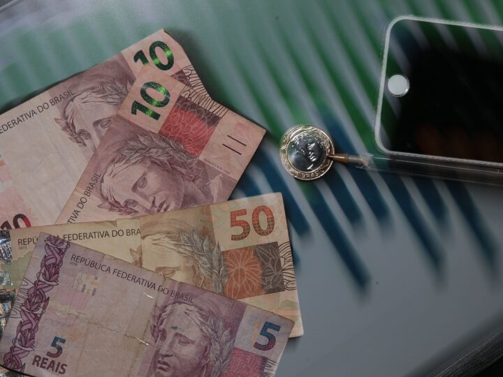 Dívida pública avança 12,2% e alcança R$ 7,31 trilhões em 2024, diz Tesouro