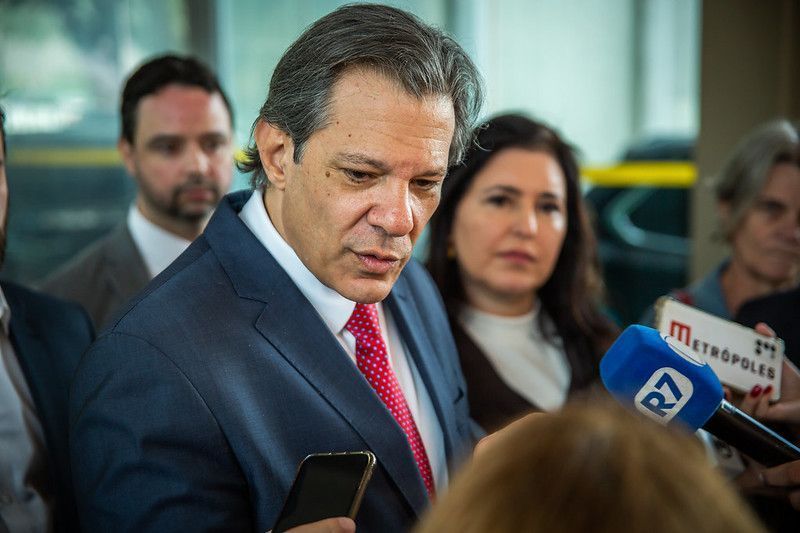 Haddad diz que pacote de cortes de gastos deve ser fechado nesta quinta após reunião com Lula