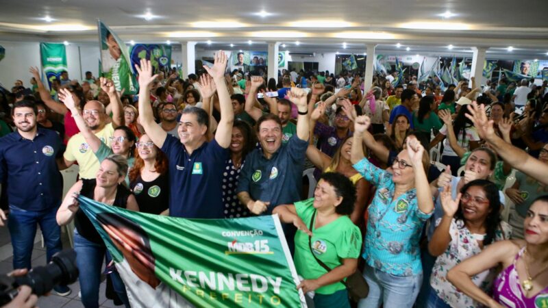 Kennedy apresenta propostas para servidores da Educação e destaca compromisso de pagar RGA