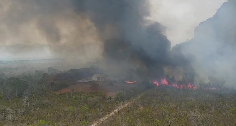 Suspeito é preso por provocar incêndio em propriedade rural no distrito de Aguaçu- Guia Cuiabá – Jornal Advogado – Em Mato Grosso