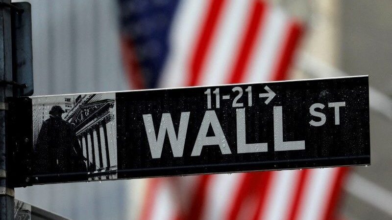 Wall Street fecha estável, com alta de rendimentos do Tesouro