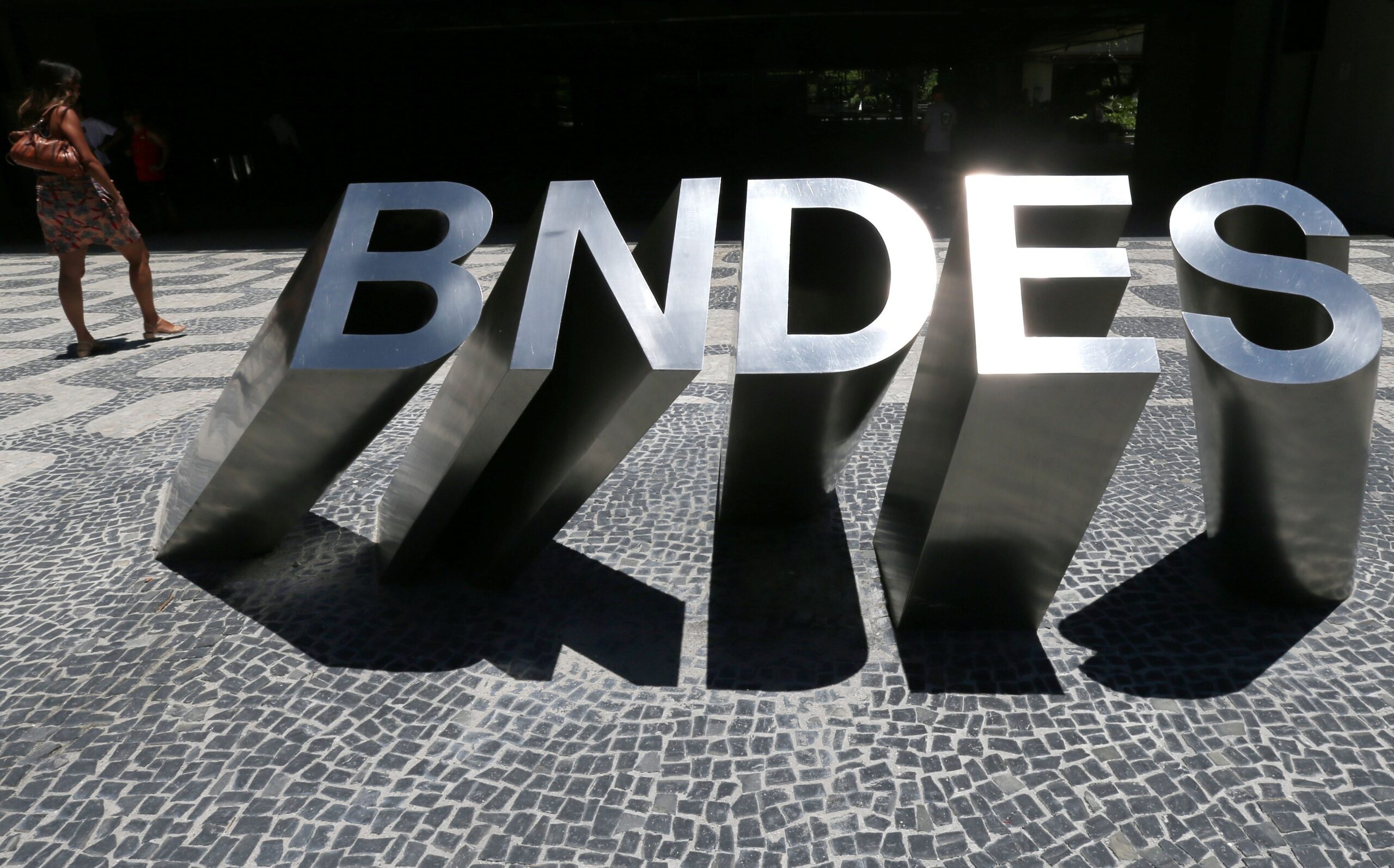 BNDES aprova financiamento de R$ 200 mi para expansão da Libbs Farmacêutica