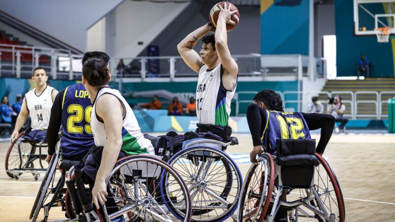 Seleção de basquete em cadeira de rodas estreia no Sul-Americano