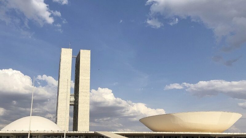 CMO acelera negociações para aprovar Orçamento antes do recesso parlamentar