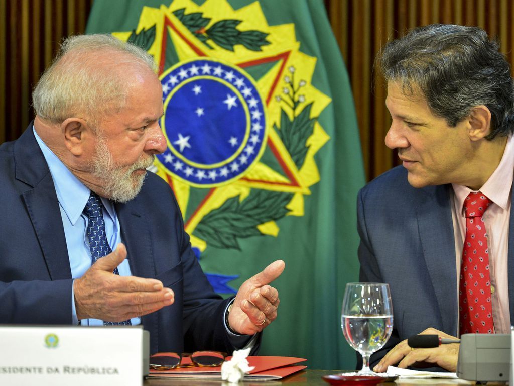 Haddad e Lula terão nova rodada de conversas com ministros sobre cortes de gastos