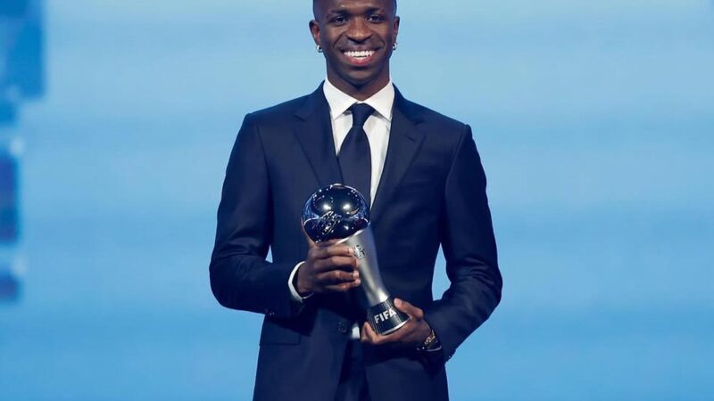 Vinícius Júnior é eleito o melhor jogador do mundo