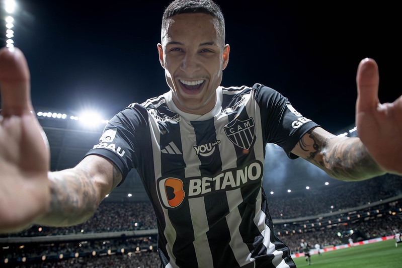 O Corinthians quer levar Guilherme Arana de volta para o Parque São Jorge.