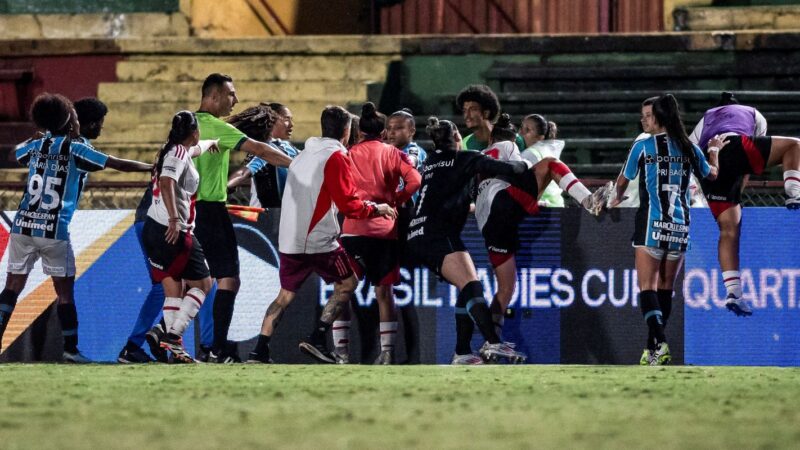 Jogadoras acusadas de racismo seguem presas após habeas corpus negado