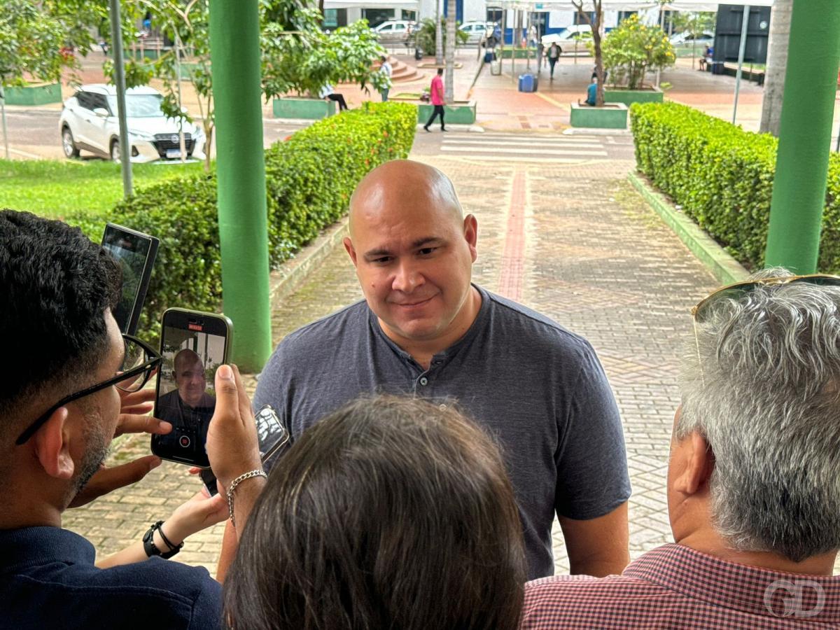 Passarela no Morro da Luz e Guarda Municipal; relembre as promessas de Abilio