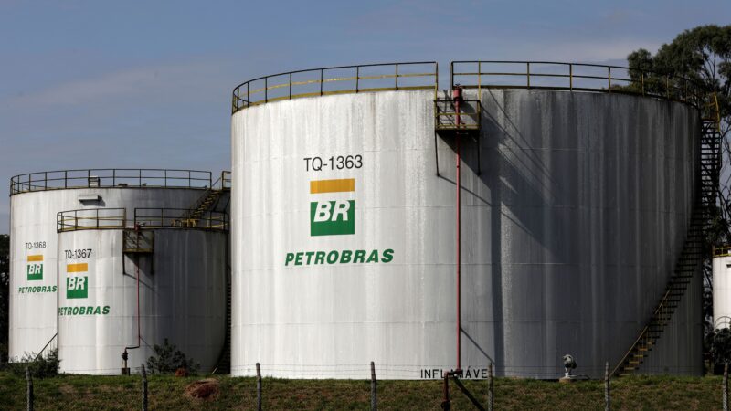 Conselho da Petrobras se reúne e deve discutir aumento dos combustíveis