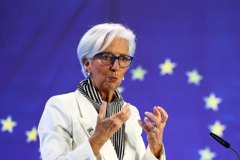 Direção das taxas de juros é clara, diz Lagarde após corte do BCE