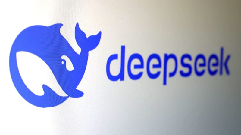 Chatbot DeepSeek atinge 17% de precisão e fica atrás de rivais ocidentais