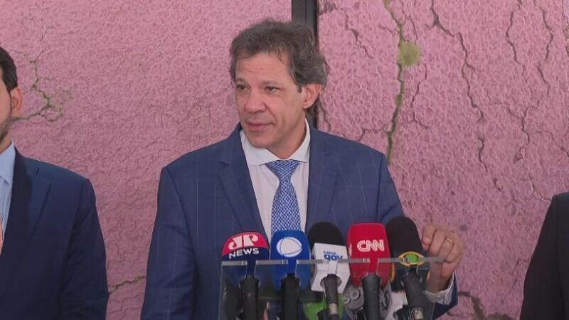 Haddad anuncia MP que garante gratuidade do Pix e sigilo bancário