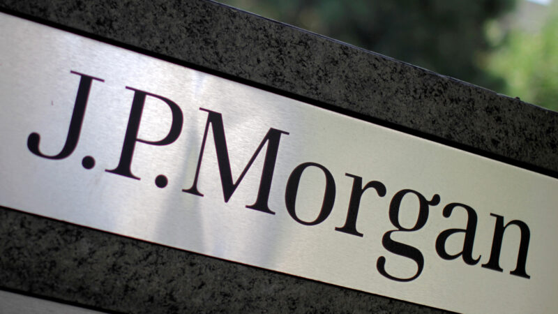 JPMorgan tem lucro recorde em 2024 com salto no 4º tri