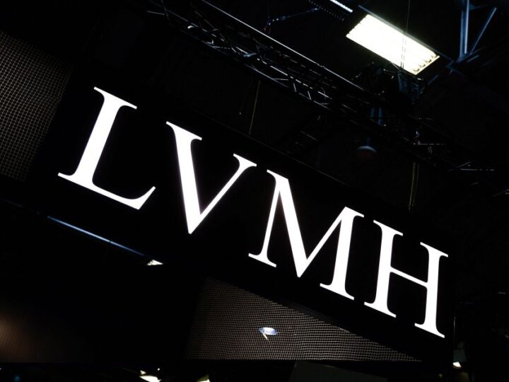 LVMH tem receita de 23,93 bi de euros no 4º tri e supera previsão