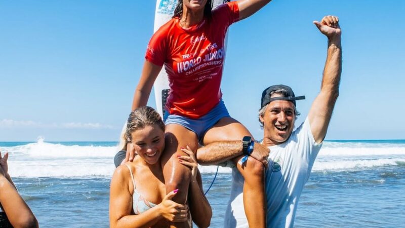 Luana Silva bate japonesa e fatura título do Mundial Júnior de Surfe