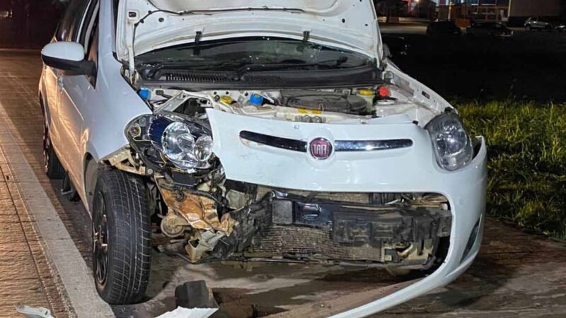 Mulher morre atropelada por carro em rodovia federal ao sair do trabalho em Cuiabá