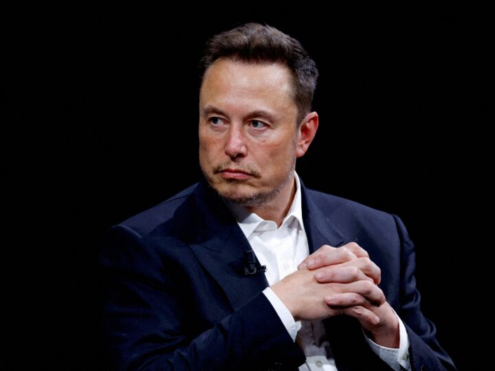 Musk critica projeto de IA de US$ 500 bilhões anunciado por Trump