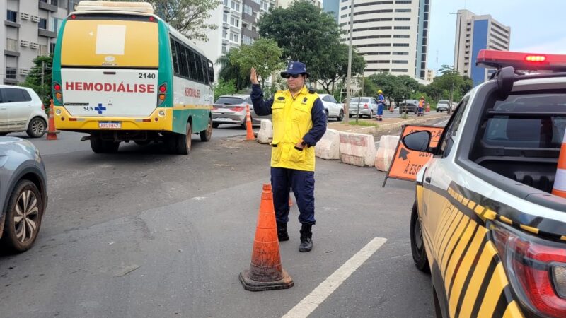 Nova interdição para obras altera trânsito na avenida Miguel Sutil, em Cuiabá