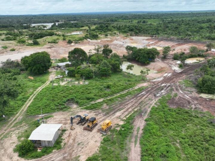 Sema apreende três máquinas e embarga garimpo ilegal em Mato Grosso