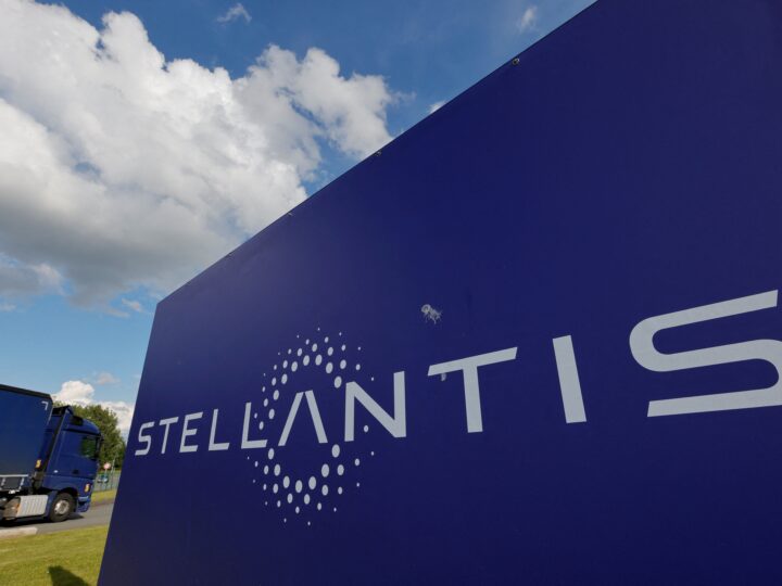 Stellantis anuncia novos investimentos após reunião com Trump