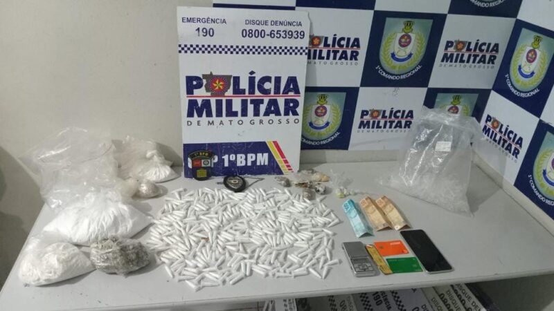 Traficante é preso em flagrante pela PM com mais de 300 porções de drogas em Cuiabá