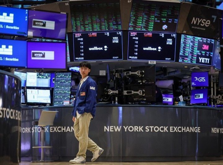 Wall Street: Nasdaq despenca após entusiasmo com IA chinesa