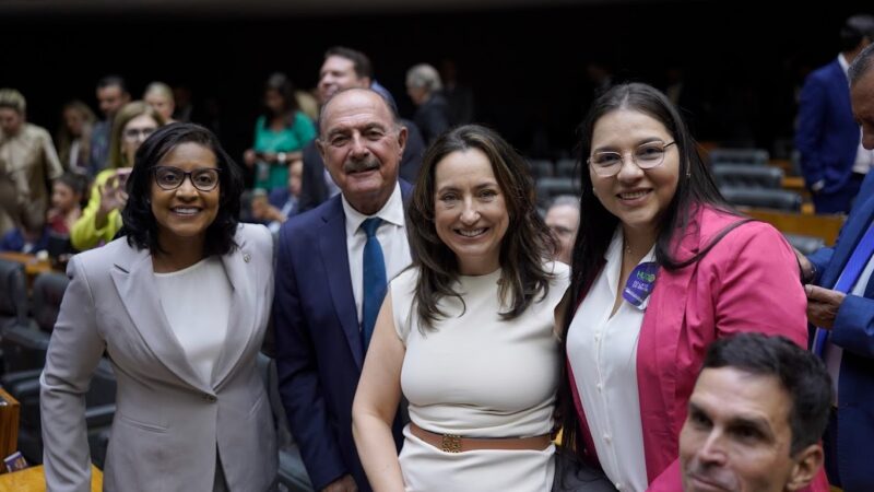 CÂMARA FEDERAL:  Na abertura dos trabalhos legislativos, deputada Gisela aponta importância de nova Mesa Diretora eleita em 1º turno com 444 votos