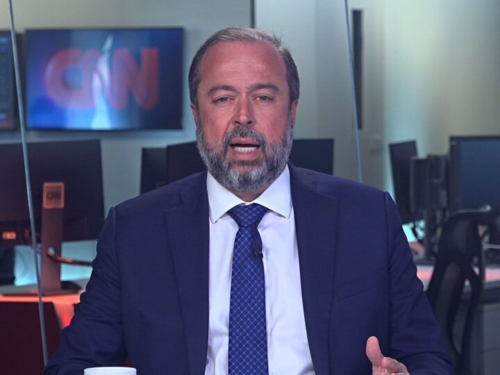 À CNN, Alexandre Silveira diz que preço do diesel deve cair “em breve“