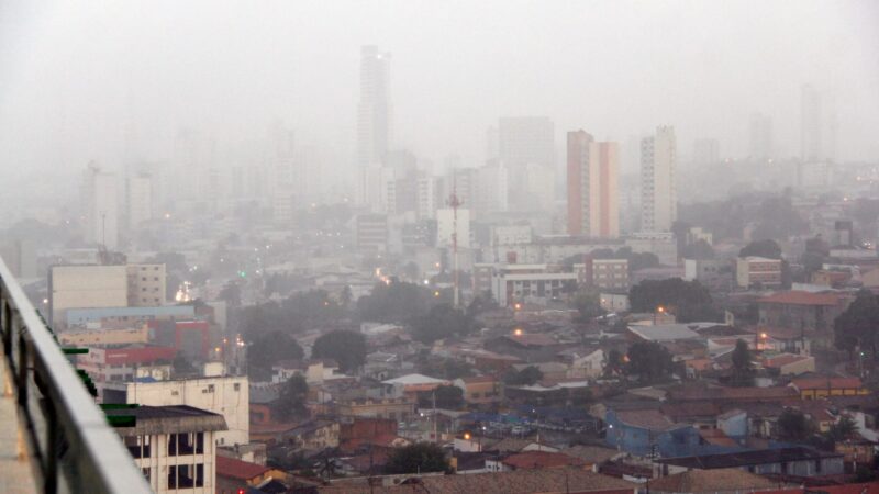 Cuiabá tem alerta para chuvas intensas acompanhadas de ventos de até 100 km/h