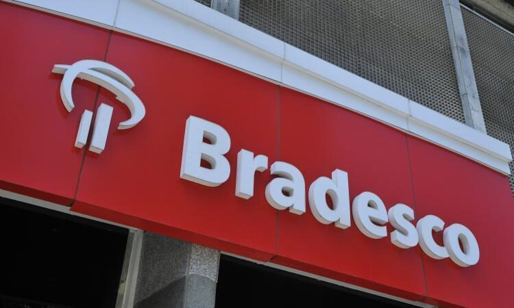 Lucro do Bradesco tem salto anual de 87,7% no 4º tri