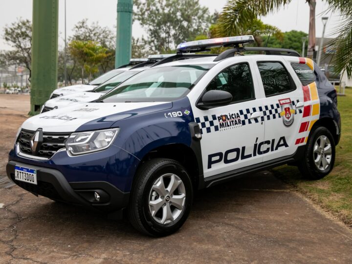 Mulher com sete passagens na polícia é presa furtando em supermercado na capital