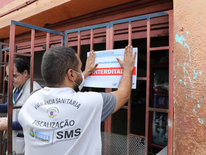 Operação fecha bar que vendia alimentos vencidos na região central de Cuiabá