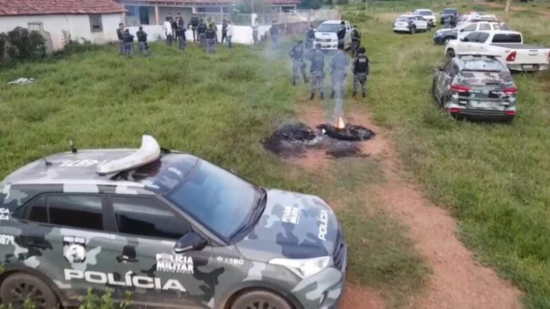 PM impede invasão de terras em zona rural de MT e prende oito grileiros em flagrante