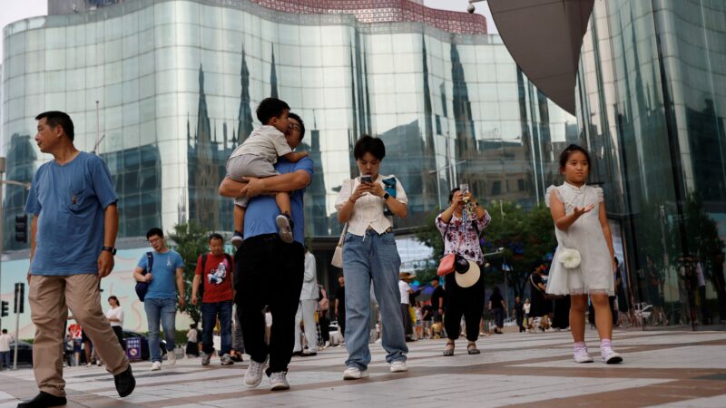 Serviços na China cresce em ritmo menor em janeiro, mostra PMI do Caixin