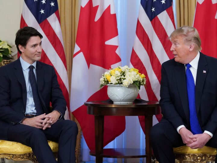 Trump confirma “pausa“ para tarifas sobre o Canadá pelos próximos 30 dias