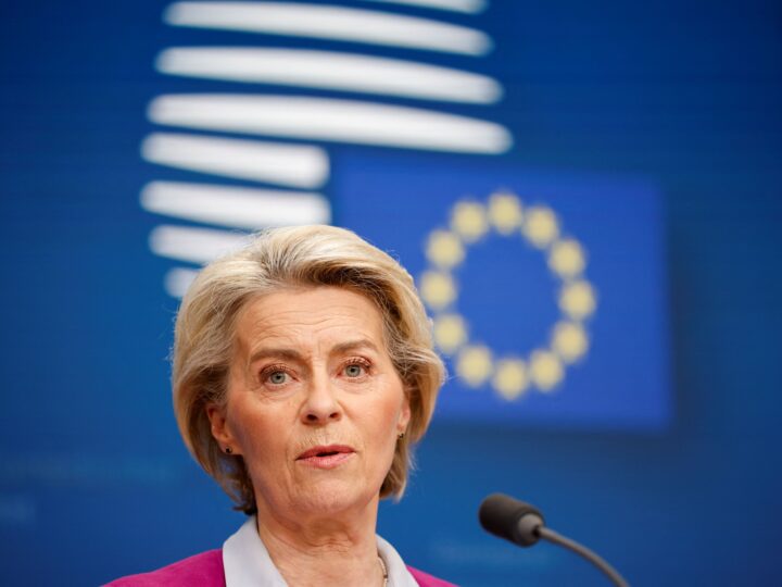 UE estará pronta para negociações difíceis com EUA, diz Von der Leyen