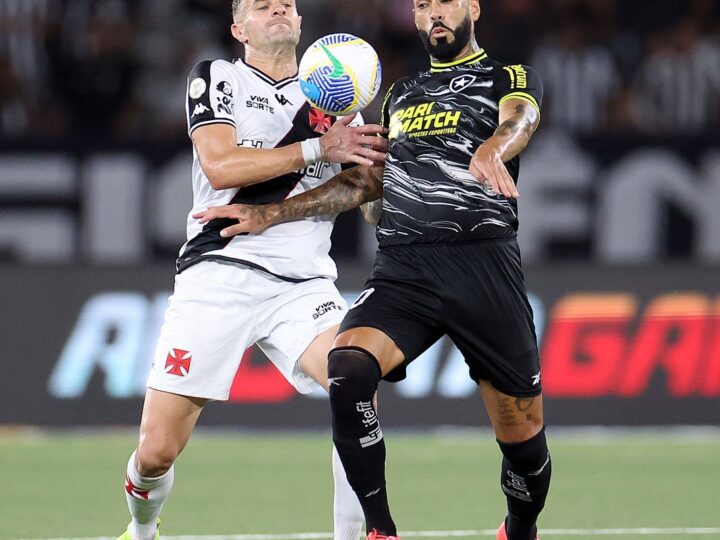 Vasco e Botafogo jogam por vaga na semifinal do Carioca